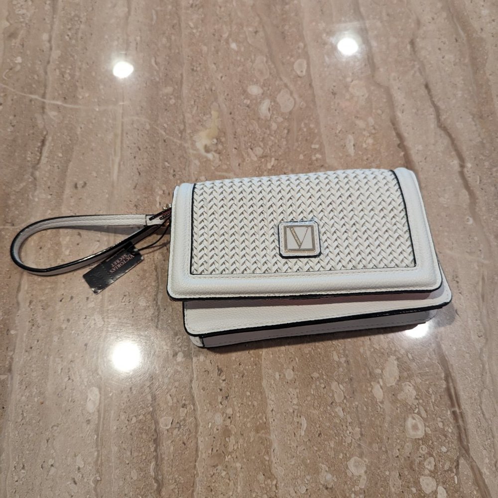 NWT Limited Edition Victoria's Secret Coconut Color The Victoria Tech Wristlet